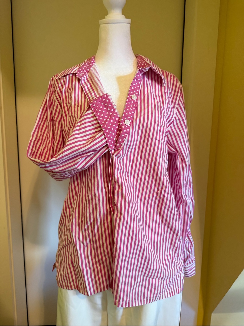 Vintage pink striped button down, size large, polka dot lining extra cute detail